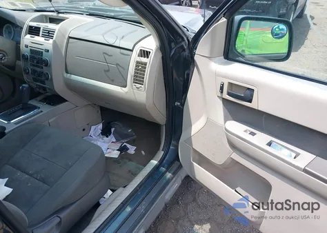 2009 Ford Escape Xlt z USA, uszkodzony, nr VIN 1FMCU93G39KB28146